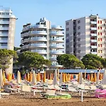 Coastal Duplex In Lignano Riviera 别墅 利尼亚诺萨比亚多罗