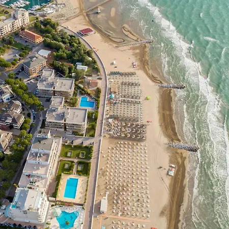 Villa Coastal Duplex In Lignano Riviera *